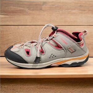 NWOT Propet Hiking Water Toggle Shoe Beige And Coral WOA002M Women’s Size 9